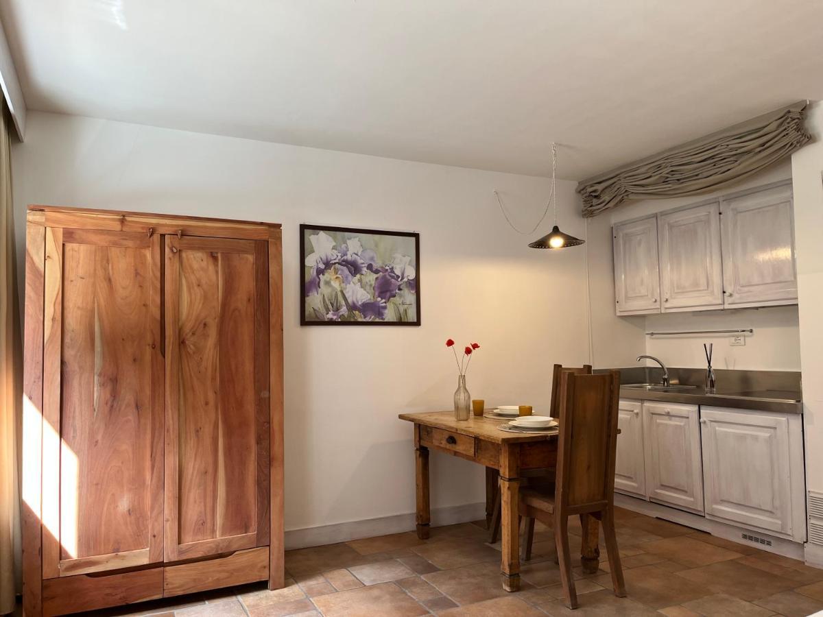 Alpesmith - Bike & Ski Apartments Bardonecchia Exterior foto