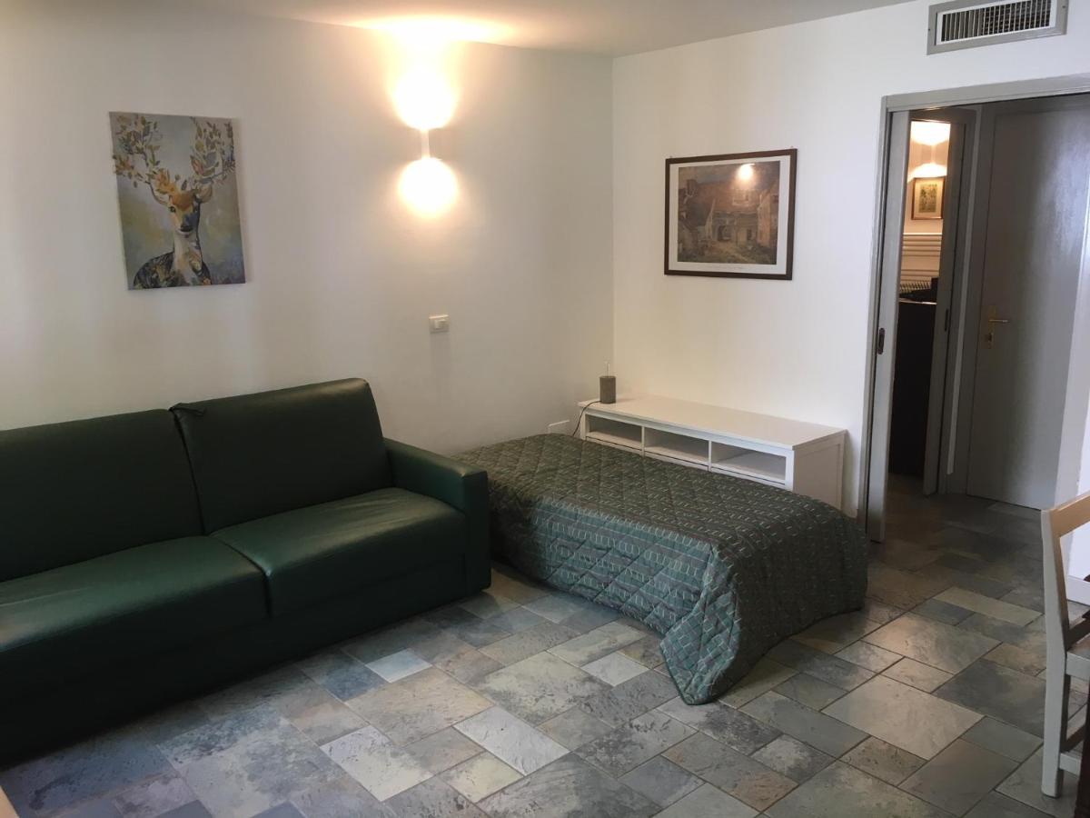 Alpesmith - Bike & Ski Apartments Bardonecchia Exterior foto