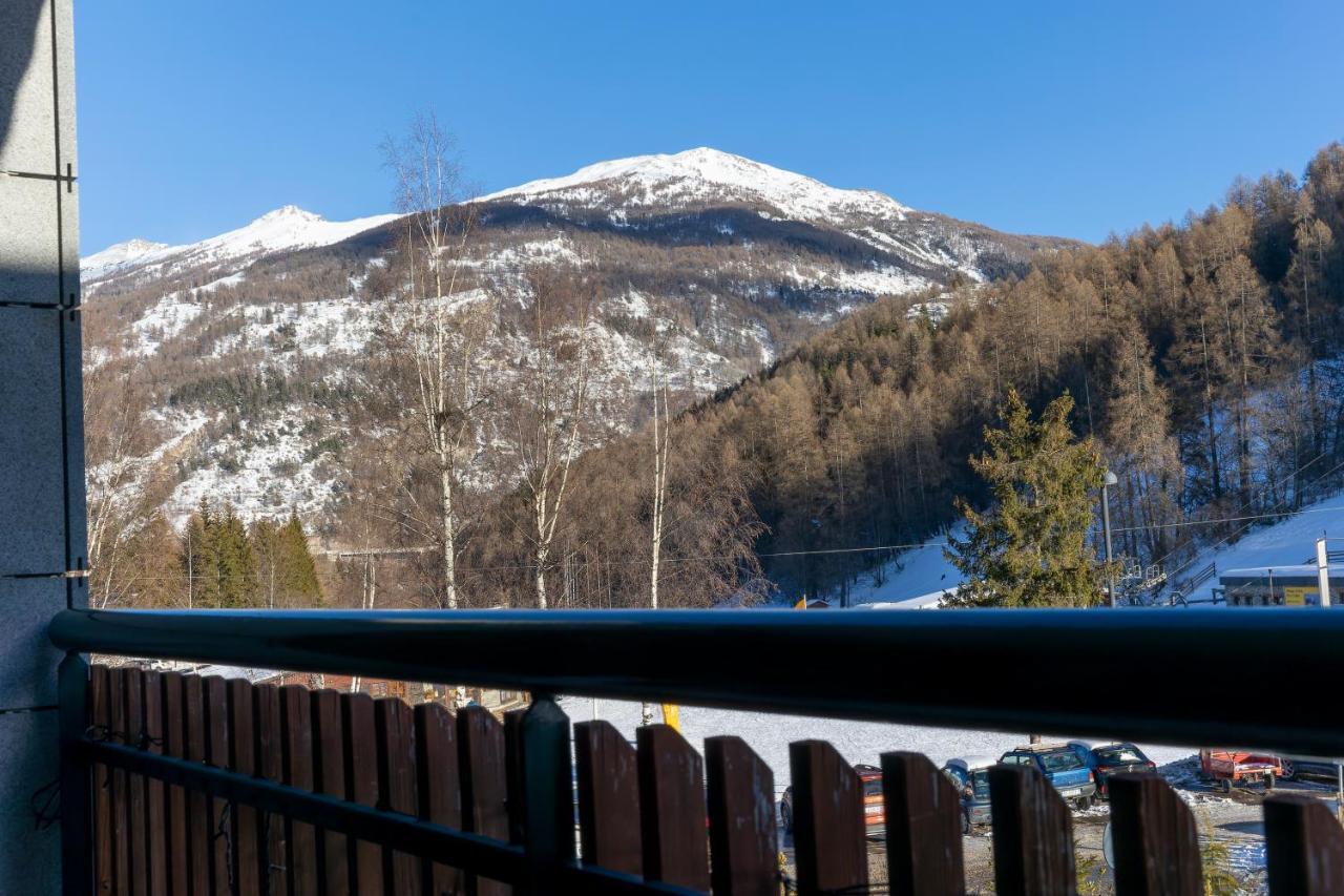 Alpesmith - Bike & Ski Apartments Bardonecchia Exterior foto