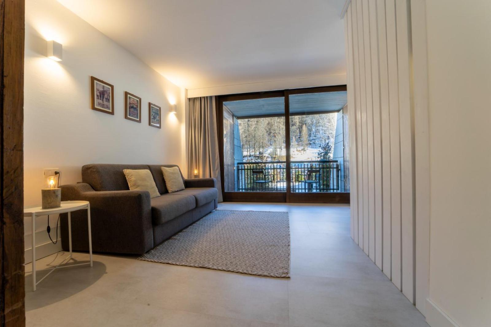 Alpesmith - Bike & Ski Apartments Bardonecchia Exterior foto